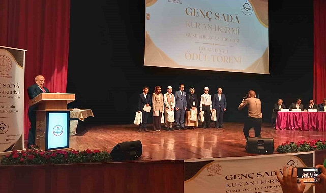 Kur'an-ı Kerimi güzel okuma yarışmasında Ardahan'ı temsil etti