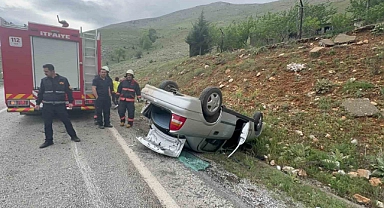 Malatya'da trafik kazası, otomobil takla attı: 1 yaralı