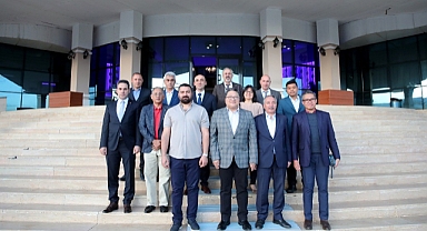 Malezya'nın Ankara Büyükelçisi Kamal'dan AİÇÜ’ye ziyaret