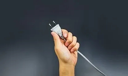 Manisalılar telefonlarınızı şarj edin