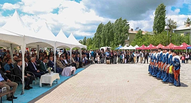 Muş'un Korkut ilçesinde "6. Lale Festivali" düzenlendi
