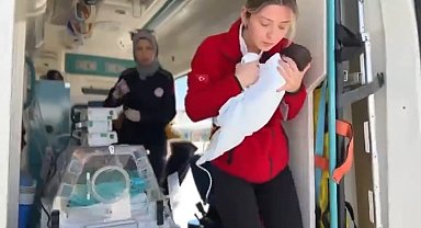 Muş'ta 3 günlük bebek ambulans uçakla Ankara'ya sevk edildi