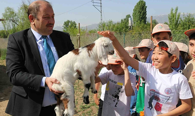 Öğrenciler e-Twinning kapsamında çiftlik gezdiler