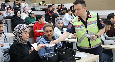 Öğrencilere Uygulamalı Trafik Eğitim Bilgisi Verildi