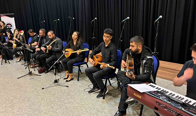 Palandöken Mümtaz Turhan Anadolu Lisesi ilk mezunlarını verdi