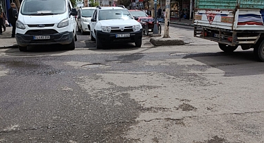 Patnos'ta Trafiğe Kapalı Cadde Yeniden Trafiğe Açıldı