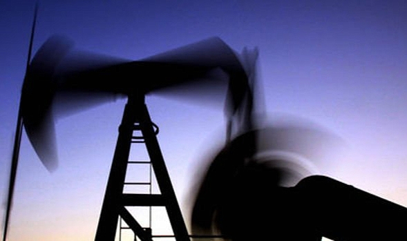 Petrol aylık düşüşe ilerliyor