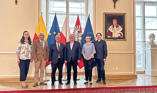Rektör Çomaklı, Polonya'daki temaslarını sürdürüyor