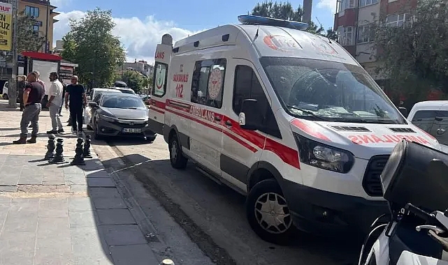 Suriyeli kadın otel çıkışında doğum yaptı