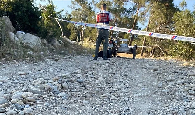 Tek kurşunla hem annesini hem de babasını vurdu: 1 ölü, 1 ağır yaralı