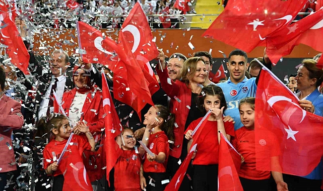 Trabzon’da 19 Mayıs coşkuyla kutlandı