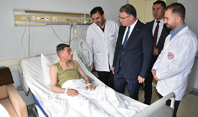 Vali Balcı'dan yaralı askerlere ziyaret