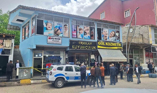 Van'da duvarı delip kuyumcudan 3 milyona yakın altın ve ziynet eşyası çaldılar