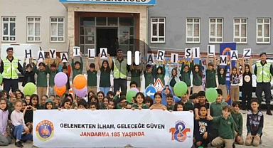 Van İl Jandarma Komutanlığı 9 bin 815 yol kullanıcısı ve öğrenciye trafik eğitimi