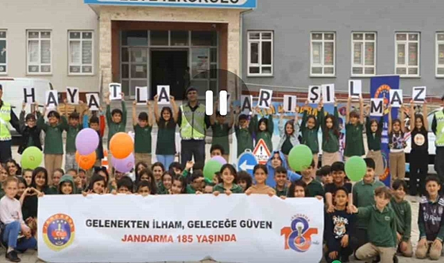 Van İl Jandarma Komutanlığı 9 bin 815 yol kullanıcısı ve öğrenciye trafik eğitimi