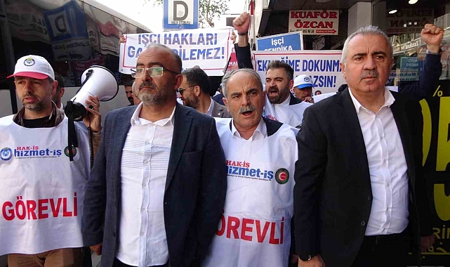 Van'da Dem Parti tarafından işten çıkarılan işçiler yürüyüş düzenledi