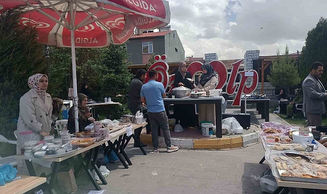 Van'ın Özalp ilçesinde yetim ve kimsesizler yararına yardım kampanyası düzenlendi