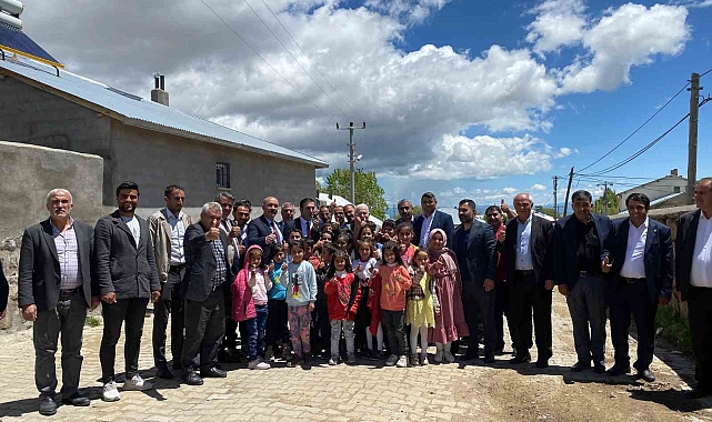 YRP Genel Başkan Yardımcısı  Yardımcısı Geyveli  Bitlis'in Aydınlar Belediyesinde
