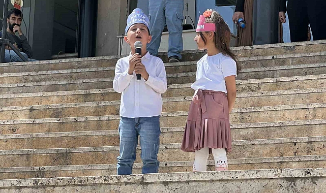 Yüksekovalı öğrenciler 'Artık Okuyorum' etkinliği ile eğlendi