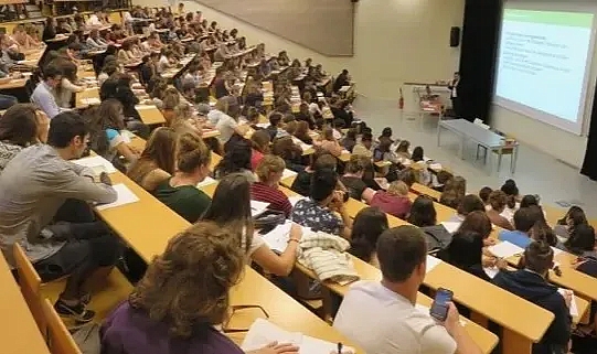 2024 Kıbrıs Amerikan Üni. Uluslararası İşletme Yönetimi Bölümü Ücretli Taban Puan (4 Yıllık Lisans)
