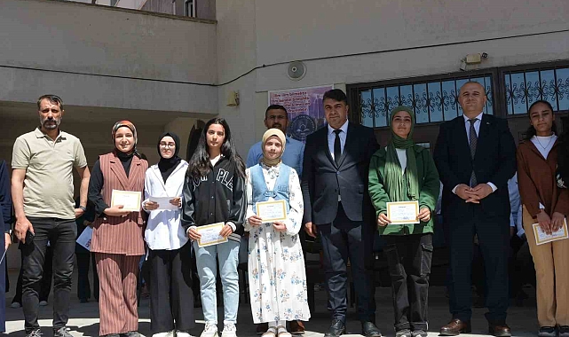 31 Bin Öğrenci Karne Sevinci yaşadı Patnos'ta