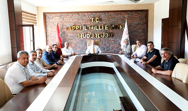 Ağrı'da 2023-2025 eğitim öğretim yılı planlamaları ve yaz okulları hazırlıkları görüşüldü