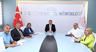 Ağrı’da GSB Gençlik Yaz Okulları İçin Bilgilendirme Toplantısı