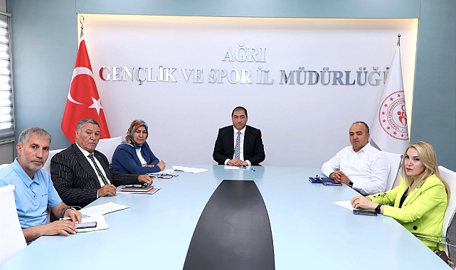 Ağrı’da GSB Gençlik Yaz Okulları İçin Bilgilendirme Toplantısı