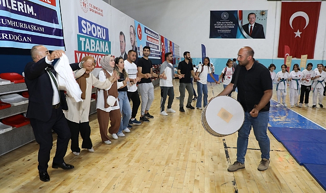 Ağrı'da GSB Spor Okulları Coşkuyla Açıldı