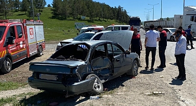 Ağrı'da kontrolden çıkan araç kazaya neden oldu: 4 kişi yaralandı