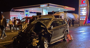 Ağrı'da trafik kazası: 4 yaralı (Videolu haber)