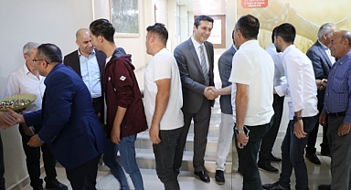 Ağrı İl Müdürü Hüseyinoğlu Personeli İle Bayramlaştı