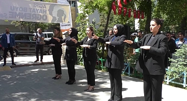 (Videolu Haber) Ağrı İşaret Dili Öğreniyor ile engeller ortadan kaldırılıyor