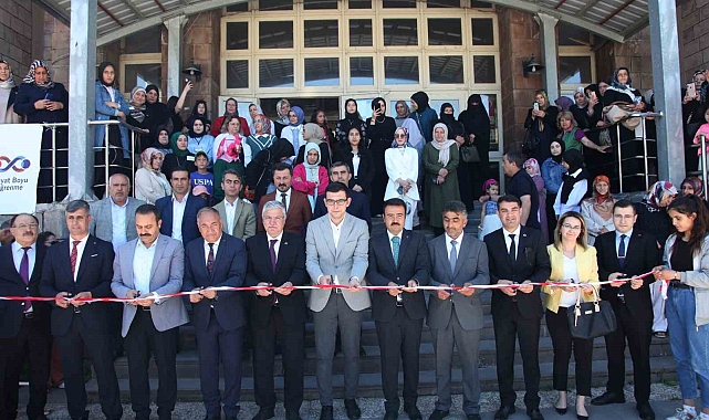 Ahlat HEM'den yılsonu sergisi