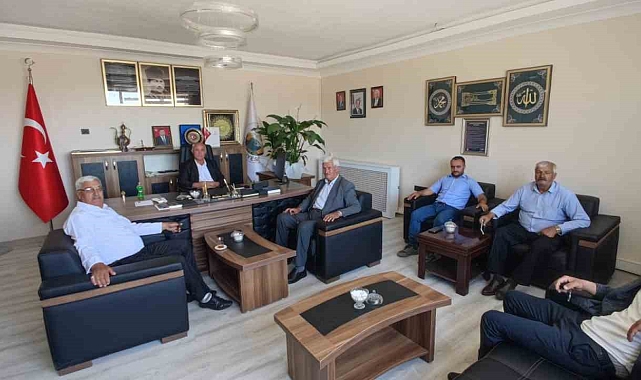Akşam kaynak ustası, Gündüz başkan vekili