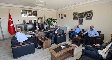 Akşam kaynak ustası, Gündüz başkan vekili