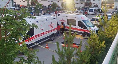 Aracın altında kalan küçük çocuk can verdi