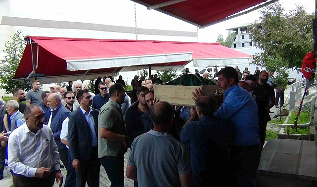 Başkan Harmankaya'nın babası toprağa verildi