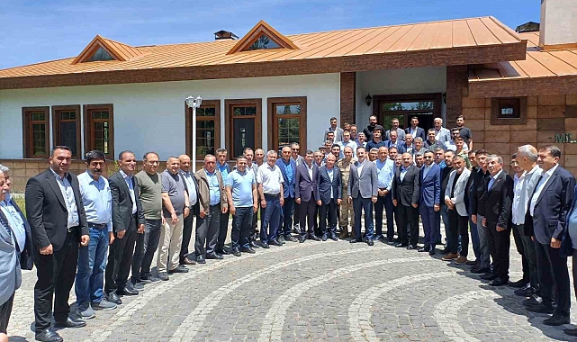 Bayramlaşma töreni Malazgirt'te
