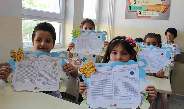 Bingöl'de kaç öğrenci karne aldı?