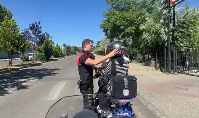 Bingöl'de kimliğini unutan öğrencinin imdadına Yunus polisleri yetişti