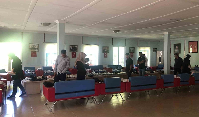 Bingöl'de şehit ve gazi çocuklarına ayakkabı yardımı