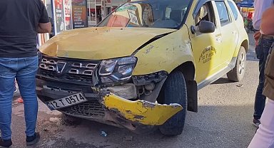 Bingöl'de trafik kazası: 2 yaralı