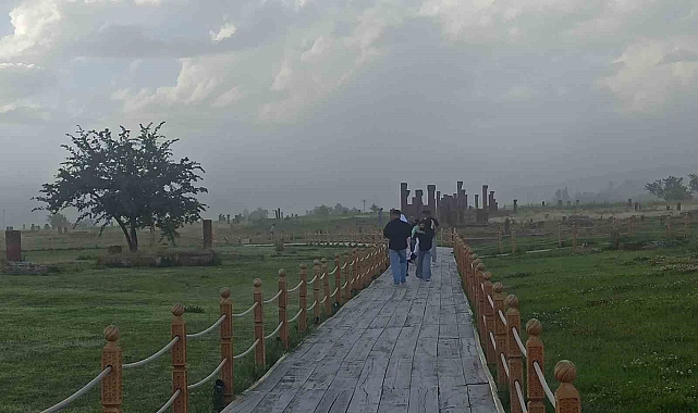 Bitlis'te toz bulutu hayatı olumsuz etkiledi