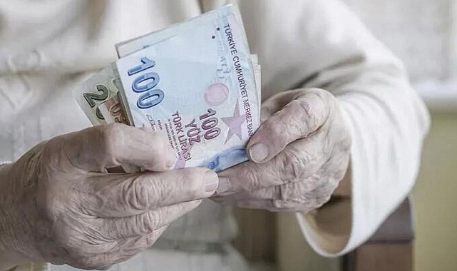 Bu bankaya giden emekliler zengin oluyor! Bankadan yüksek limitli “EMEKLİ KREDİSİ” başladı!