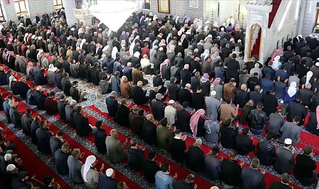 Bugün cuma namazı saat kaçta kılınacak? İl il 21 Haziran 2024 cuma namazı vakitleri