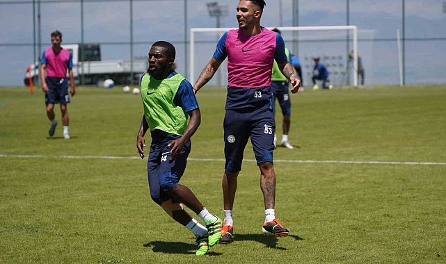 Çaykur Rizespor Erzurum'da, yeni sezon hazırlıklarını sürdürüyor