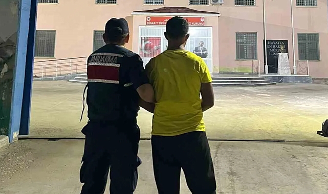 Cinsel istismar suçundan aranan şahsı jandarma yakaladı