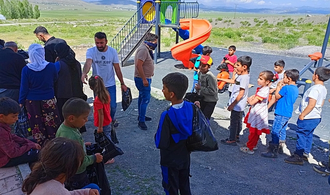 Çocuklar bayram heyecanını erken yaşadı Van'da