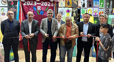 Doğubayazıt’ta öğrencilerin hazırladığı sergi ilgi gördü